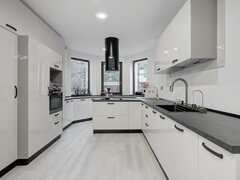 Drumul Taberei - Prelungirea Ghencea - str Maracineni Vila cu piscina